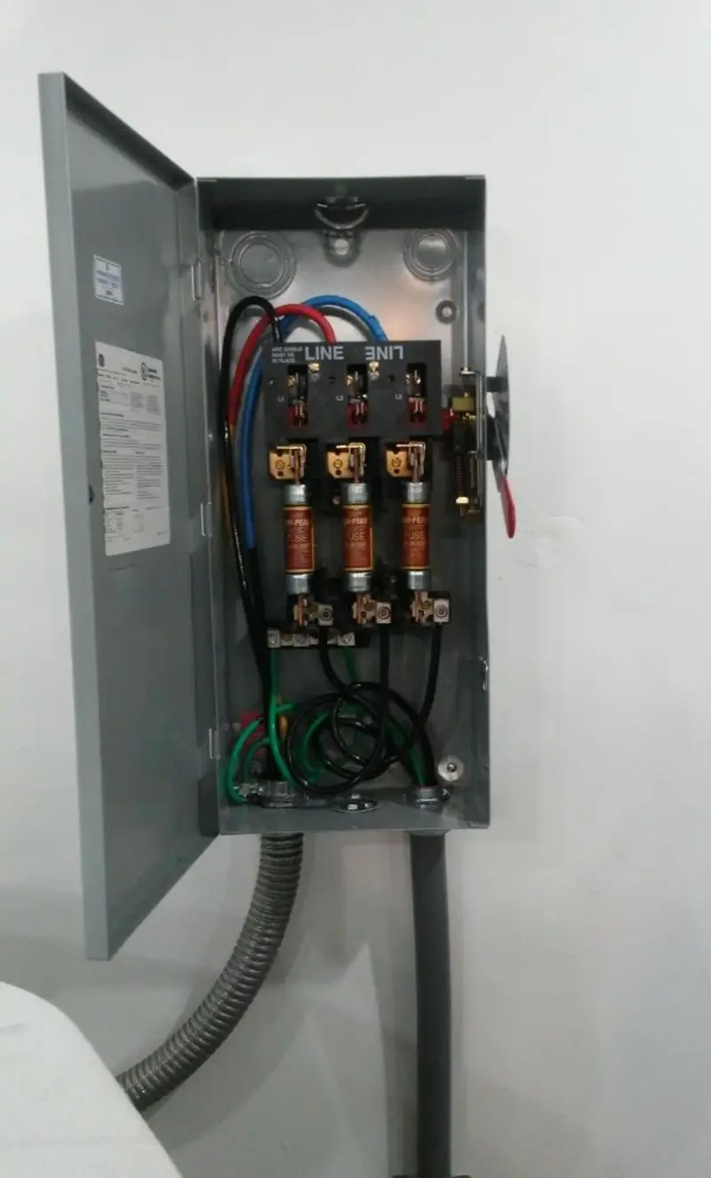 Three-phase disconnect switch installed for Electrical Wiring & Rewiring in Fawn